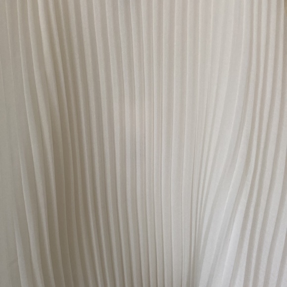 💥SALE💥 White Top - Picture 4 of 6